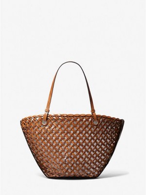 Michael Kors Isabella Medium Hand-woven Leren Tote Tassen Dames Bruin | 106728-EFQ